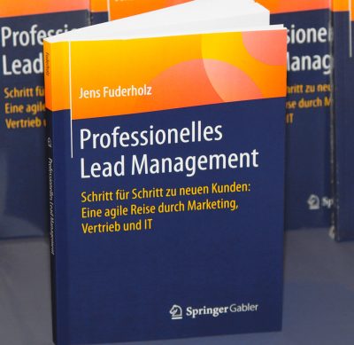Business Roman: Professionelles Lead Management von Jens Fuderholz